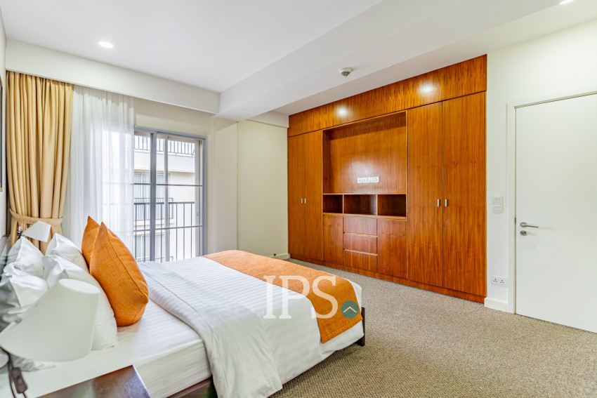 3 Bedroom Serviced Penthouse For Rent - Wat Phnom, Phnom Penh
