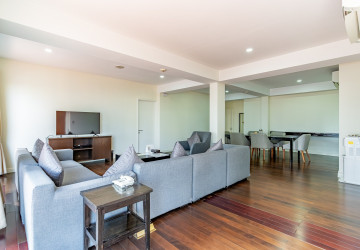 3 Bedroom Serviced Penthouse For Rent - Wat Phnom, Phnom Penh thumbnail