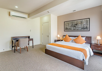 3 Bedroom Serviced Penthouse For Rent - Wat Phnom, Phnom Penh thumbnail