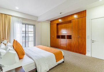 3 Bedroom Serviced Penthouse For Rent - Wat Phnom, Phnom Penh thumbnail