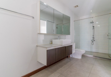 Duplex 2 Bedroom Serviced Apartment For Rent - Tonle Bassac, Phnom Penh thumbnail