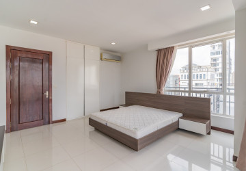 Duplex 2 Bedroom Serviced Apartment For Rent - Tonle Bassac, Phnom Penh thumbnail