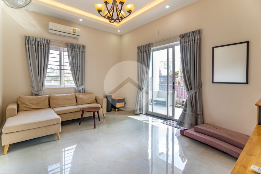 2 Bedroom Apartment For Rent - Beoung Raing, Phnom Penh