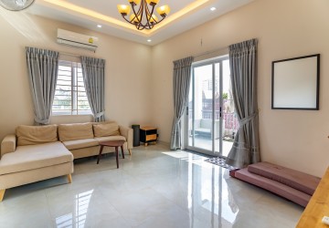 2 Bedroom Apartment For Rent - Beoung Raing, Phnom Penh thumbnail
