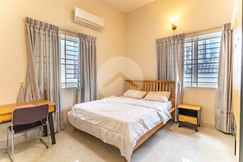 2 Bedroom Apartment For Rent - Beoung Raing, Phnom Penh