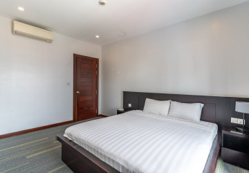 1 Bedroom Serviced Apartment For Rent - BKK1 - Phnom Penh thumbnail
