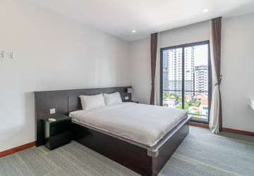 1 Bedroom Serviced Apartment For Rent - BKK1 - Phnom Penh thumbnail