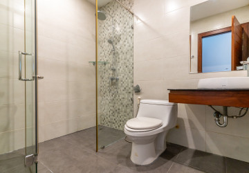 2 Bedroom Serviced Apartment For Rent - BKK1, Phnom Penh thumbnail