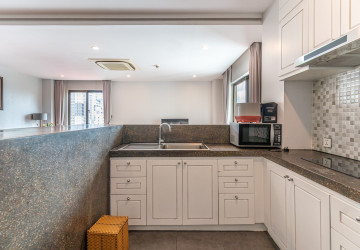 2 Bedroom Serviced Apartment For Rent - BKK1, Phnom Penh thumbnail