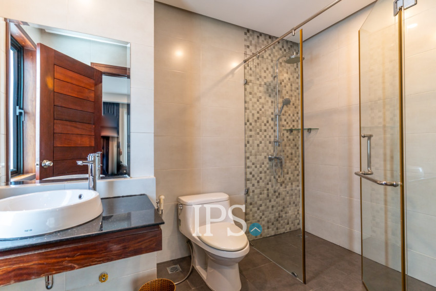 2 Bedroom Serviced Apartment For Rent - BKK1, Phnom Penh