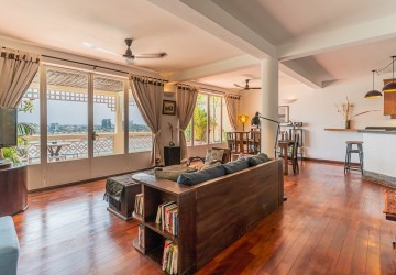 Renovated 3 Bedroom Apartment For Rent - Riverside, Phnom Penh thumbnail