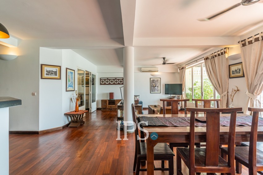 Renovated 3 Bedroom Apartment For Rent - Riverside, Phnom Penh