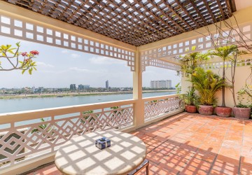 Renovated 3 Bedroom Apartment For Rent - Riverside, Phnom Penh thumbnail