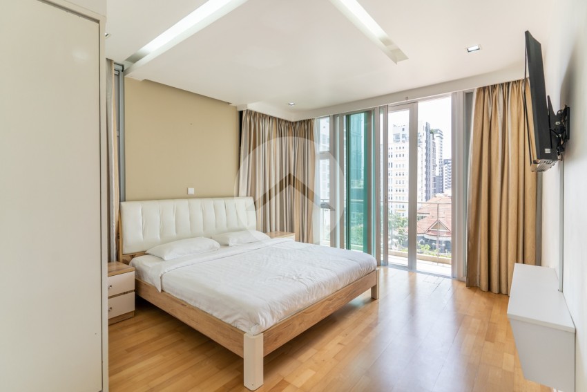 1 Bedroom Serviced Apartment For Rent - BKK1, Phnom Penh
