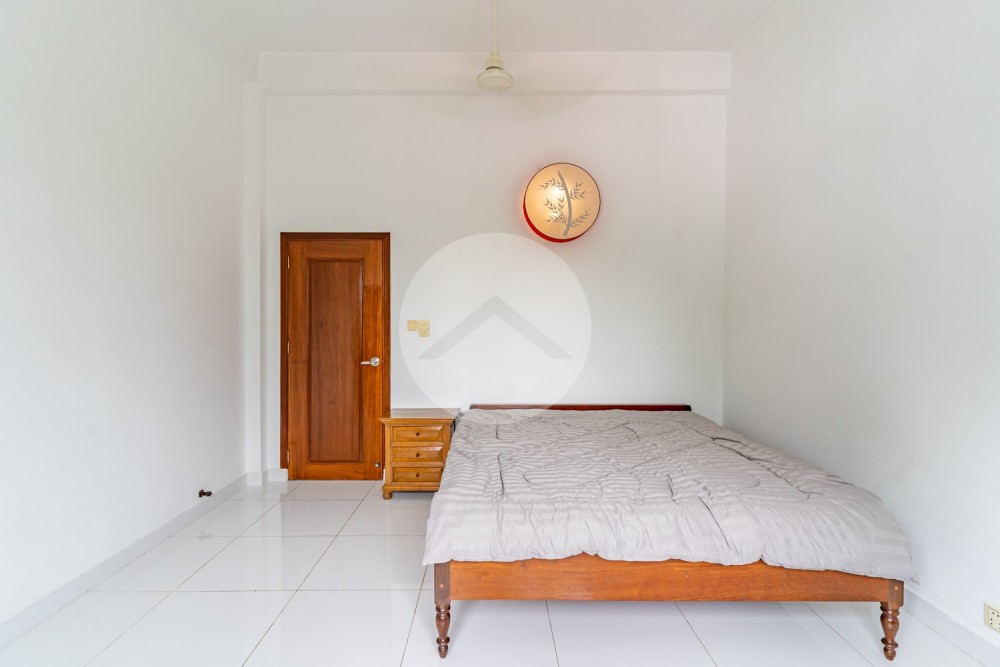 Renovated 3 Bedroom Apartment For Rent - Wat Phnom, Phnom Penh - Image 15