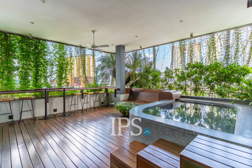 Duplex 4 Bedroom Penthouse For Rent - Tonle Bassac, Phnom Penh