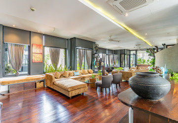 Duplex 4 Bedroom Penthouse For Rent - Tonle Bassac, Phnom Penh thumbnail