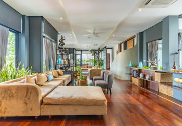 Duplex 4 Bedroom Penthouse For Rent - Tonle Bassac, Phnom Penh thumbnail