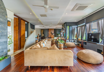 Duplex 4 Bedroom Penthouse For Rent - Tonle Bassac, Phnom Penh thumbnail