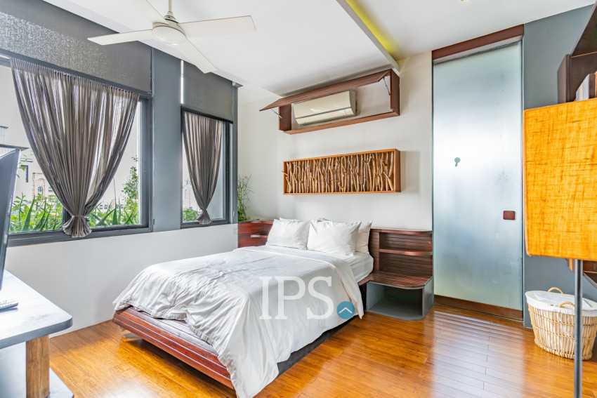 Duplex 4 Bedroom Penthouse For Rent - Tonle Bassac, Phnom Penh