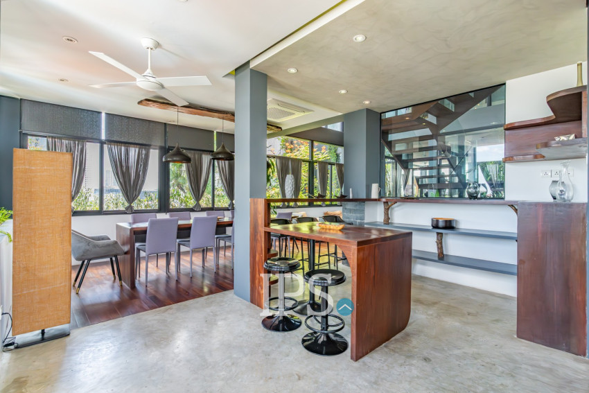 Duplex 4 Bedroom Penthouse For Rent - Tonle Bassac, Phnom Penh