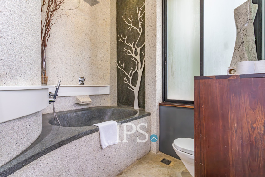 Duplex 4 Bedroom Penthouse For Rent - Tonle Bassac, Phnom Penh