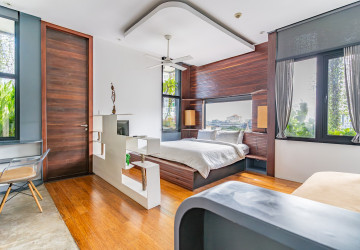 Duplex 4 Bedroom Penthouse For Rent - Tonle Bassac, Phnom Penh thumbnail