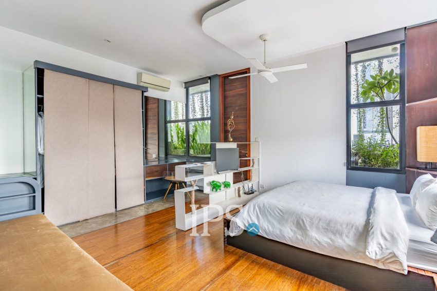 Duplex 4 Bedroom Penthouse For Rent - Tonle Bassac, Phnom Penh