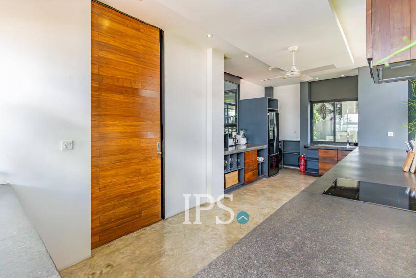 Duplex 4 Bedroom Penthouse For Rent - Tonle Bassac, Phnom Penh