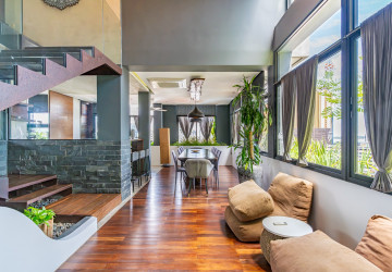 Duplex 4 Bedroom Penthouse For Rent - Tonle Bassac, Phnom Penh thumbnail