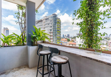 Duplex 4 Bedroom Penthouse For Rent - Tonle Bassac, Phnom Penh thumbnail