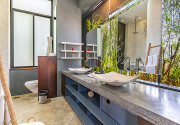 Duplex 4 Bedroom Penthouse For Rent - Tonle Bassac, Phnom Penh thumbnail