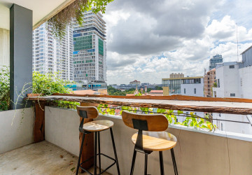 Duplex 4 Bedroom Penthouse For Rent - Tonle Bassac, Phnom Penh thumbnail