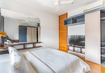 Duplex 4 Bedroom Penthouse For Rent - Tonle Bassac, Phnom Penh thumbnail