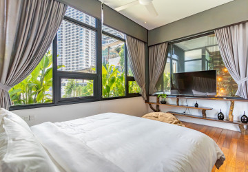 Duplex 4 Bedroom Penthouse For Rent - Tonle Bassac, Phnom Penh thumbnail