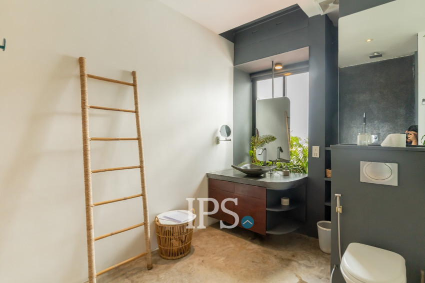 2 Bedroom Serviced Apartment For Rent - Tonle Bassac, Phnom Penh