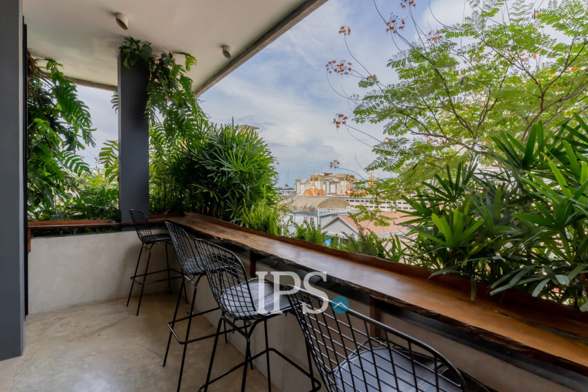 2 Bedroom Serviced Apartment For Rent - Tonle Bassac, Phnom Penh