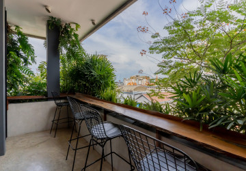 2 Bedroom Serviced Apartment For Rent - Tonle Bassac, Phnom Penh thumbnail