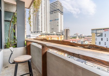 1 Bedroom Serviced Apartment For Rent - Tonle Bassac, Phnom Penh thumbnail