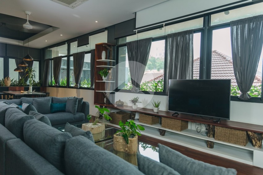 3 Bedroom Serviced Apartment For Rent - Tonle Bassac, Phnom Penh