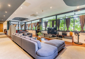 3 Bedroom Serviced Apartment For Rent - Tonle Bassac, Phnom Penh thumbnail