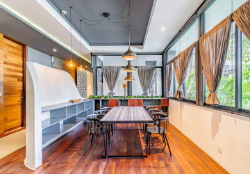 3 Bedroom Serviced Apartment For Rent - Tonle Bassac, Phnom Penh thumbnail