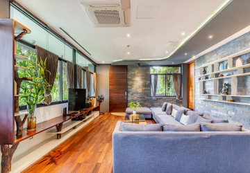 3 Bedroom Serviced Apartment For Rent - Tonle Bassac, Phnom Penh thumbnail