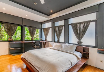 3 Bedroom Serviced Apartment For Rent - Tonle Bassac, Phnom Penh thumbnail