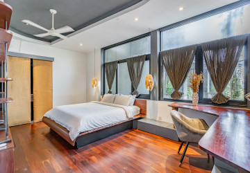 3 Bedroom Serviced Apartment For Rent - Tonle Bassac, Phnom Penh thumbnail