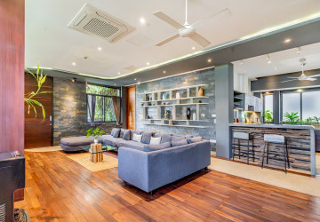 3 Bedroom Serviced Apartment For Rent - Tonle Bassac, Phnom Penh thumbnail