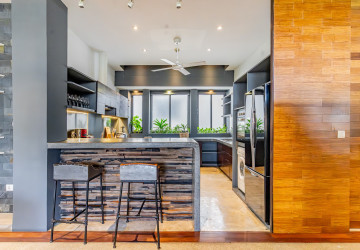 3 Bedroom Serviced Apartment For Rent - Tonle Bassac, Phnom Penh thumbnail