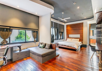 3 Bedroom Serviced Apartment For Rent - Tonle Bassac, Phnom Penh thumbnail