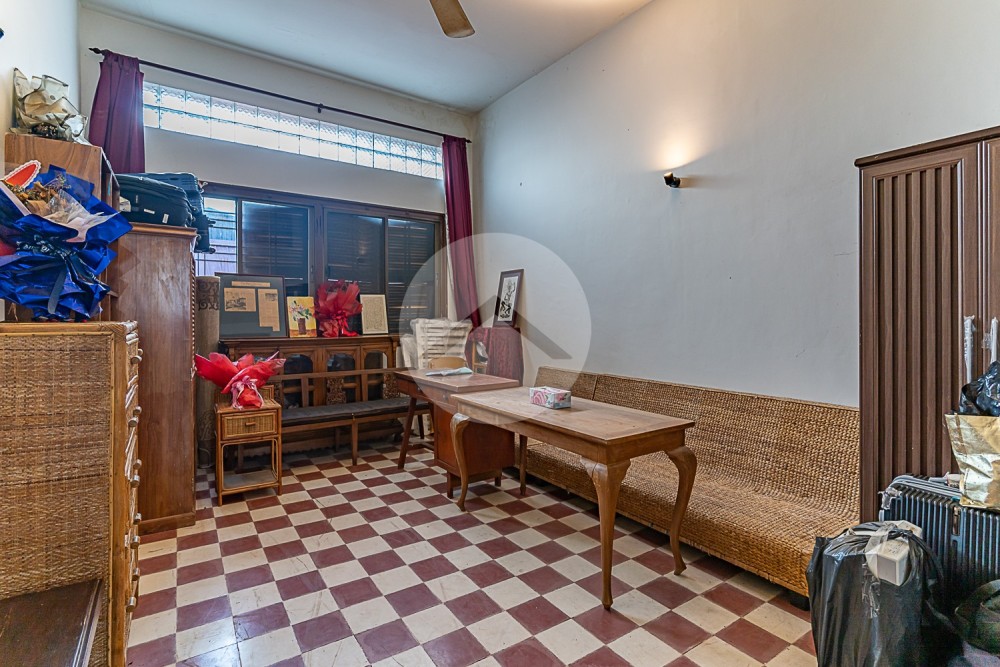 Renovated Duplex 2 Bedroom Apartment For Sale - Riverside, Phnom Penh - Image 18