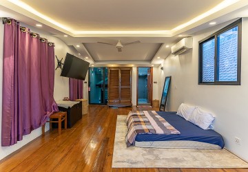 Renovated Duplex 2 Bedroom Apartment For Sale - Riverside, Phnom Penh thumbnail